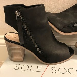 Sole Society Black Heels - Sz 6!